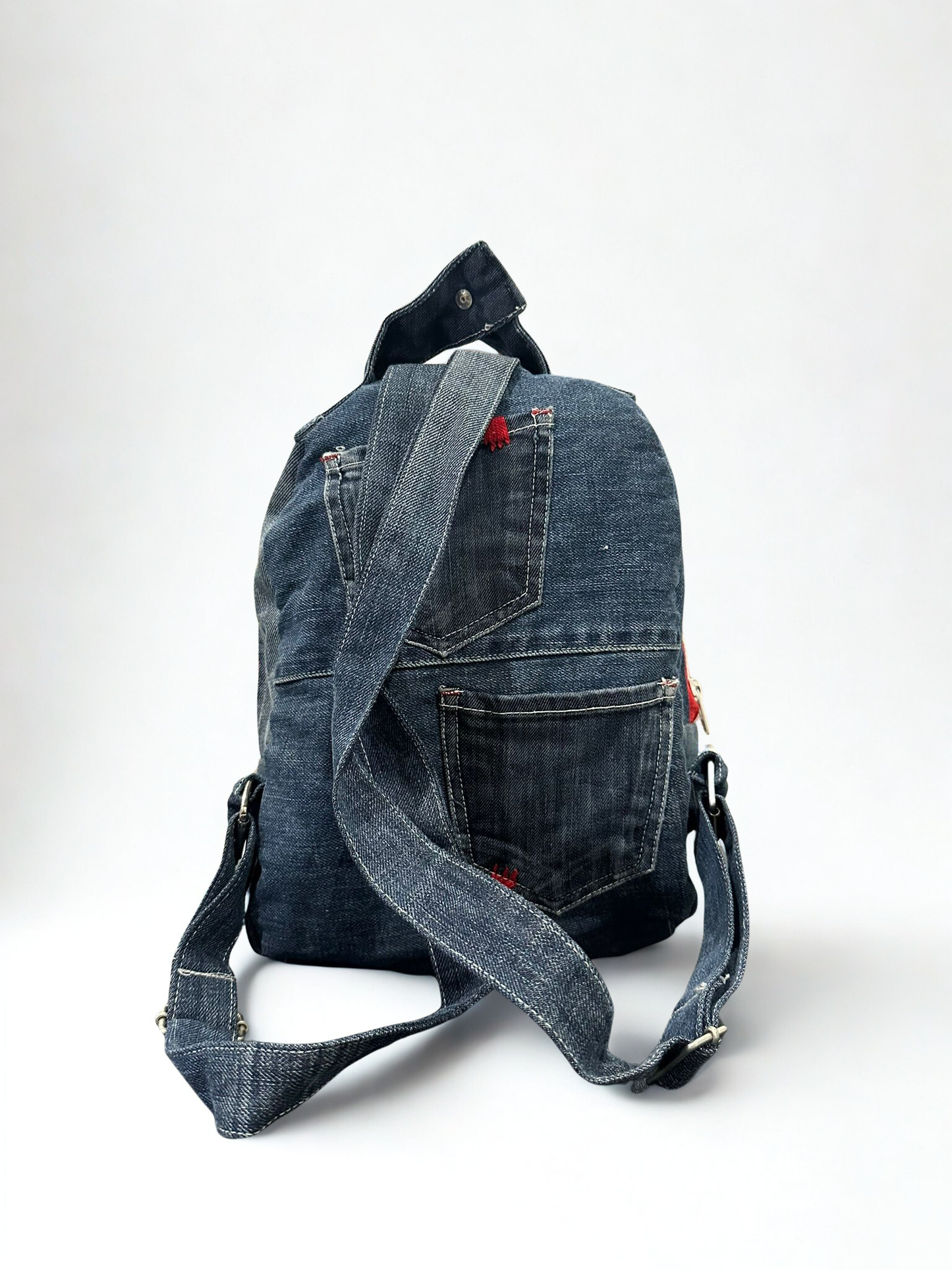 Denim ruksak “Red Heart” – UNIKAT KIKY STORE