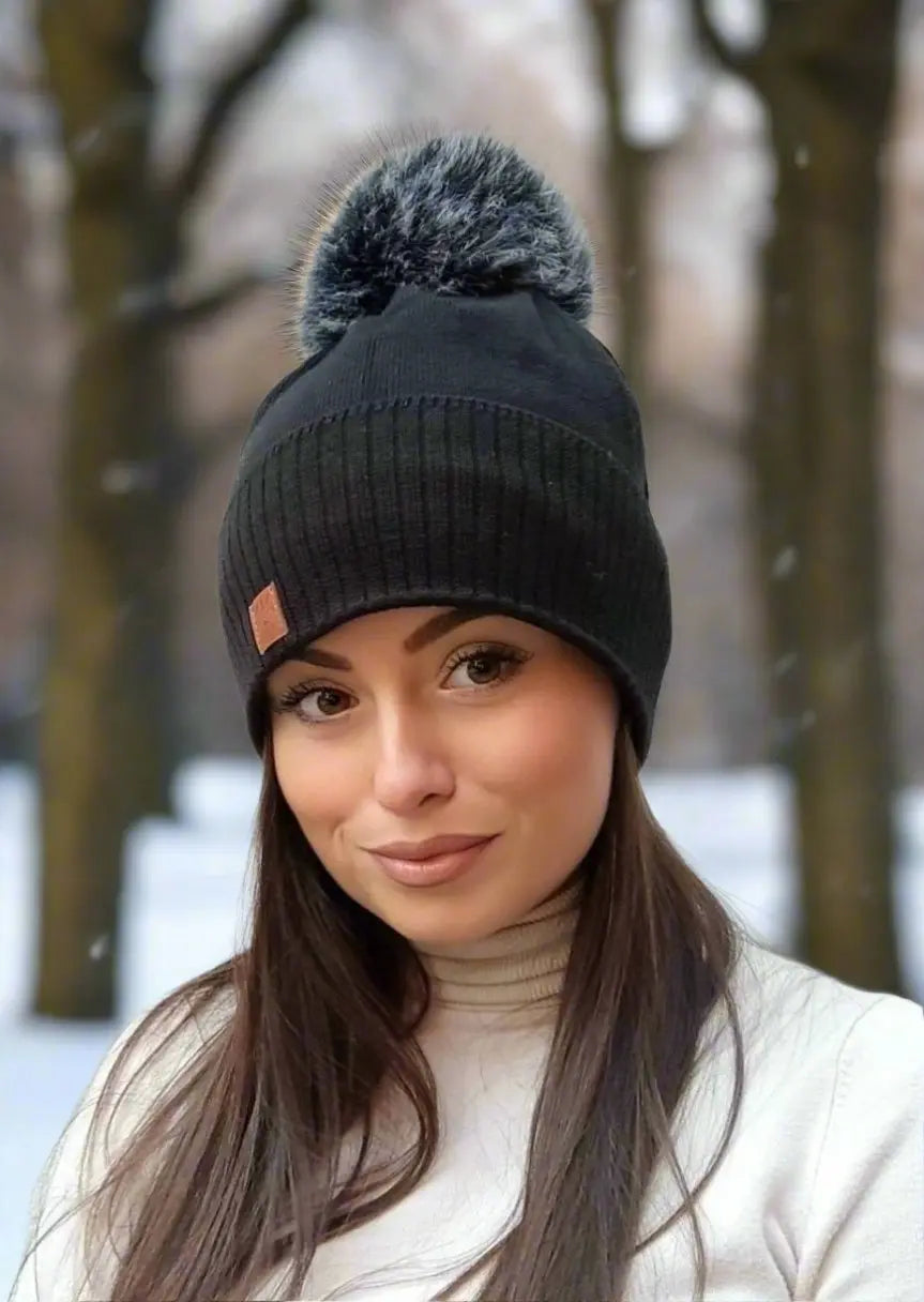 ZIMSKA KAPA VLN 34 KIKY CRNA