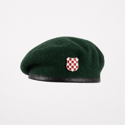 Hrvatska Baret s povijesnim Grbom