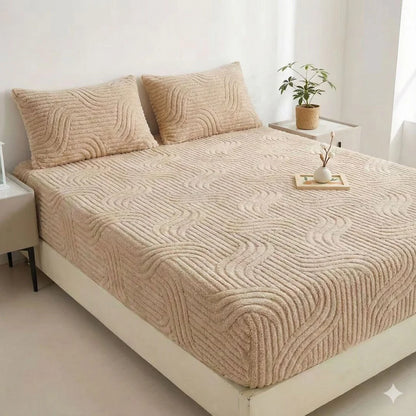 Premium Flanel Plahta s Gumicom 200×200 cm linijski uzorak + 2 Jastučnice GRATIS