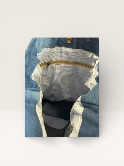 Denim Unikatna Torba „Classic Pocket“ – Ručni Rad