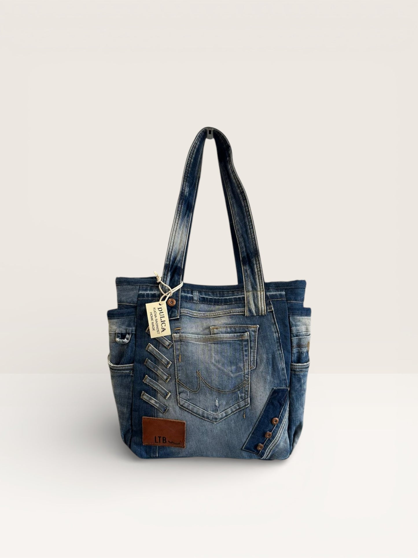 Denim Unikatna Torba „Classic Pocket“ – Ručni Rad