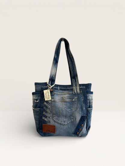 Denim Unikatna Torba „Classic Pocket“ – Ručni Rad