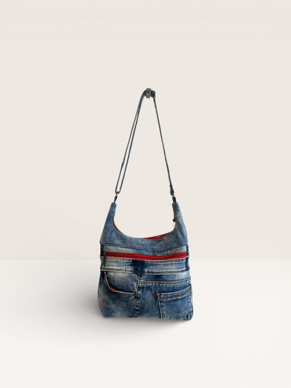 Denim Unikatna Torba „Red Accent“ – Ručni Rad