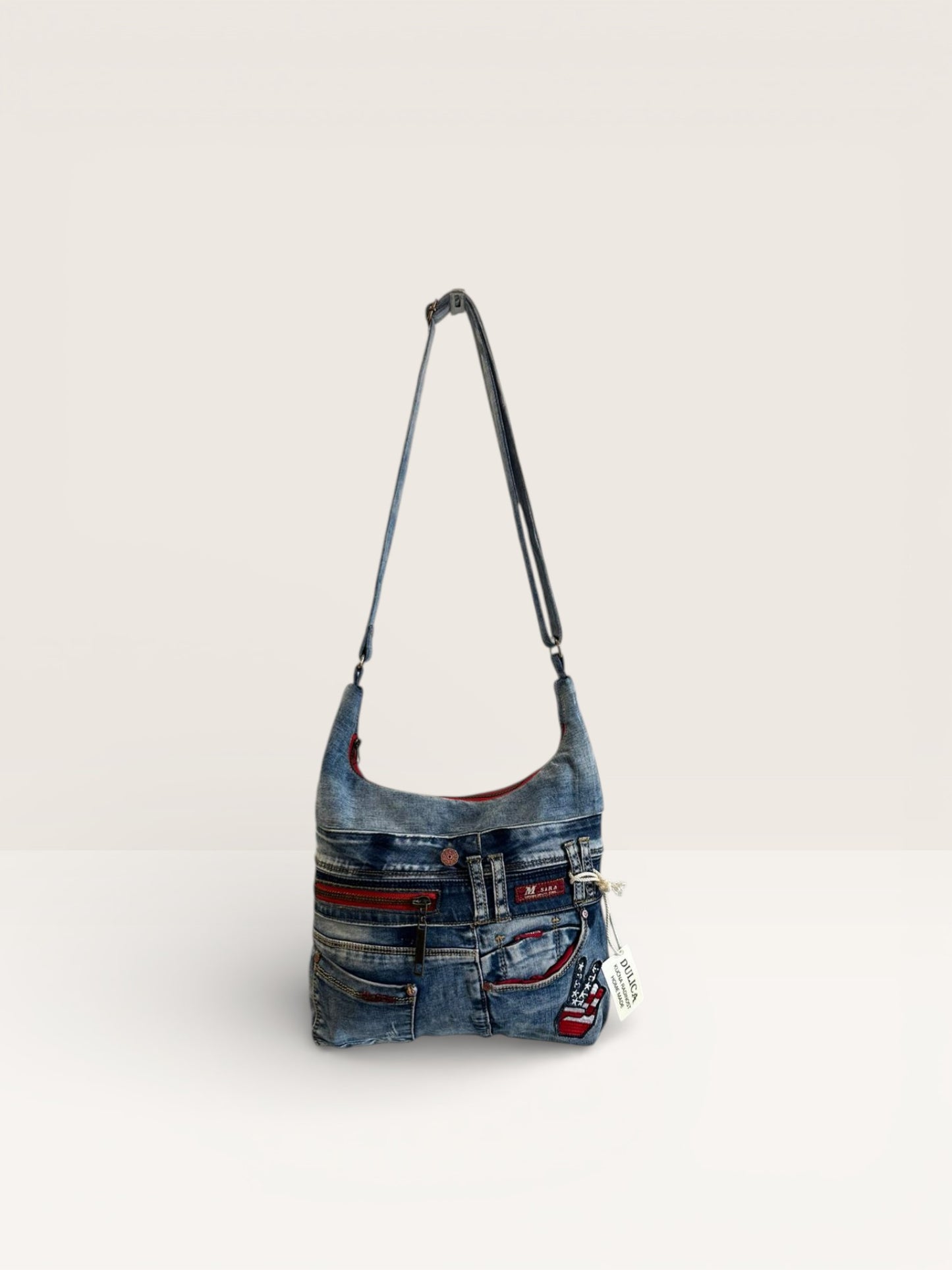 Denim Unikatna Torba „Red Accent“ – Ručni Rad