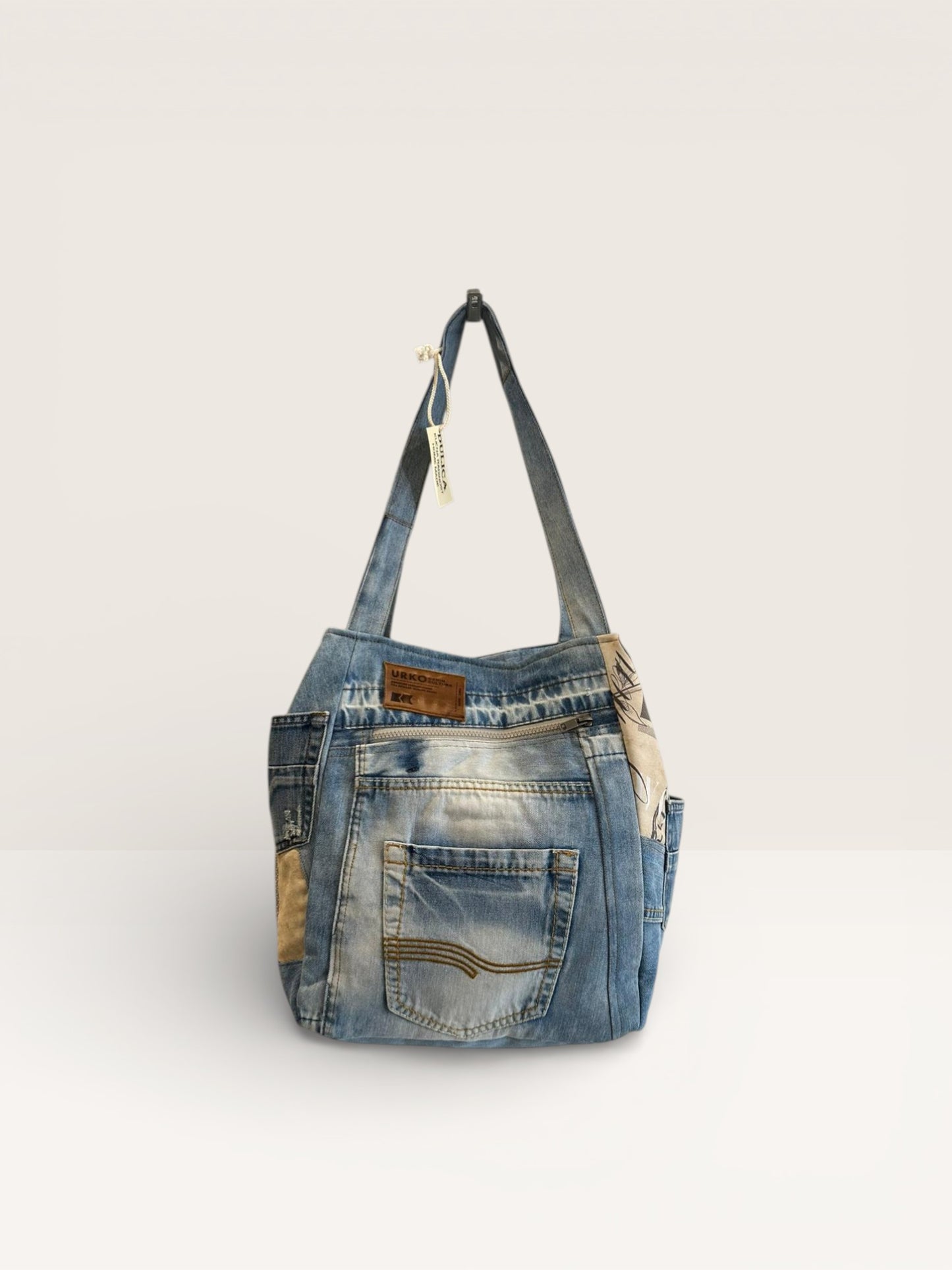 Denim Unikatna Torba „Vintage Patch“ – Ručni Rad