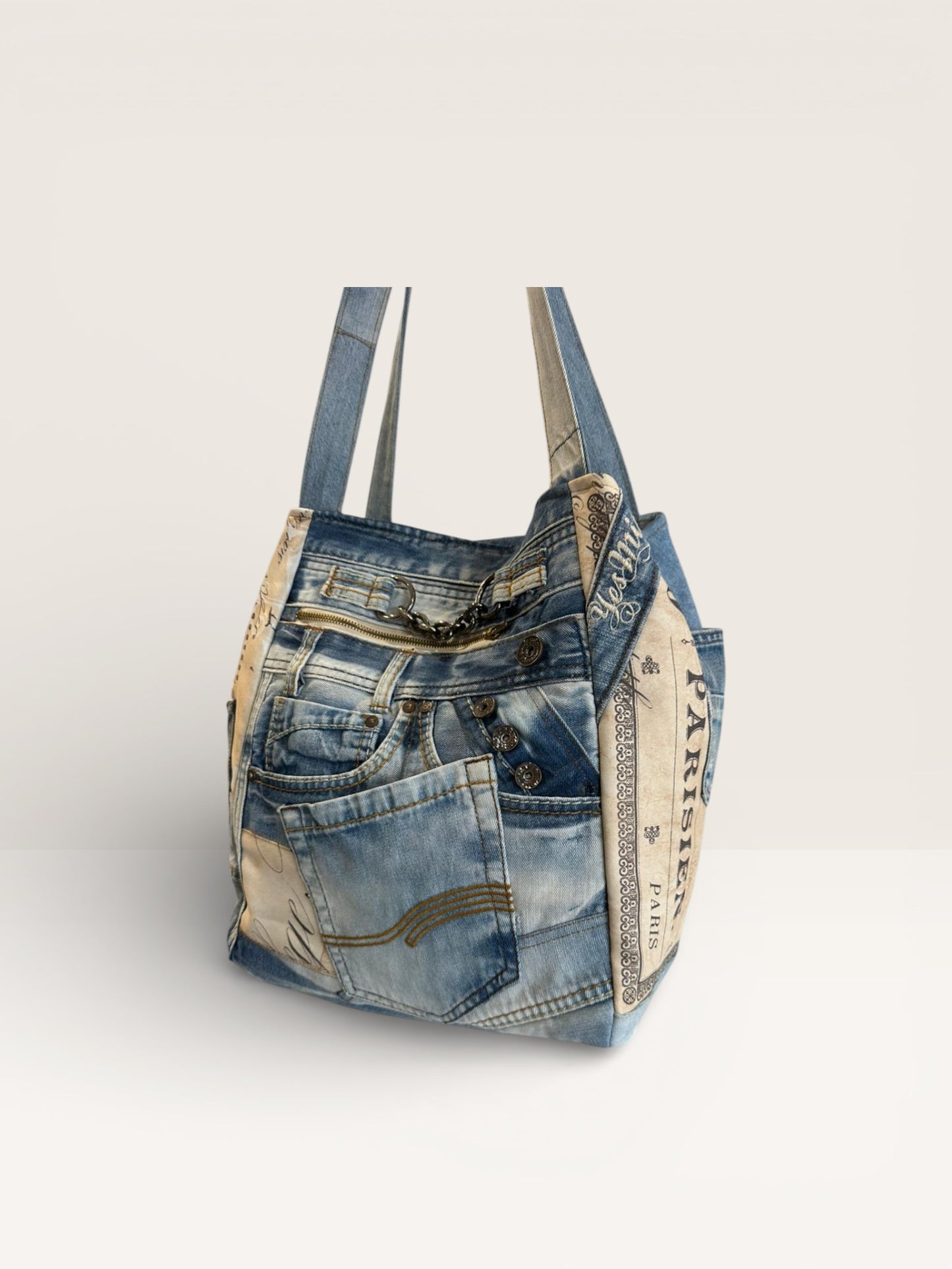 Denim Unikatna Torba „Vintage Patch“ – Ručni Rad
