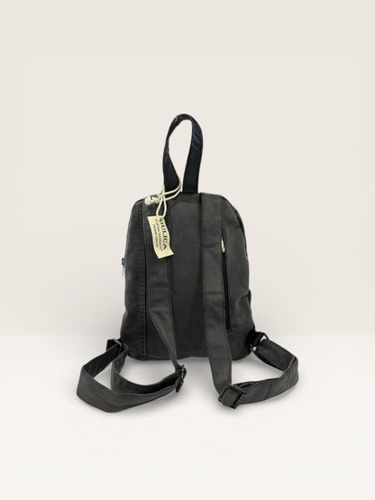 Denim Unikatni Ruksak „Urban Chain“ – Ručni Rad