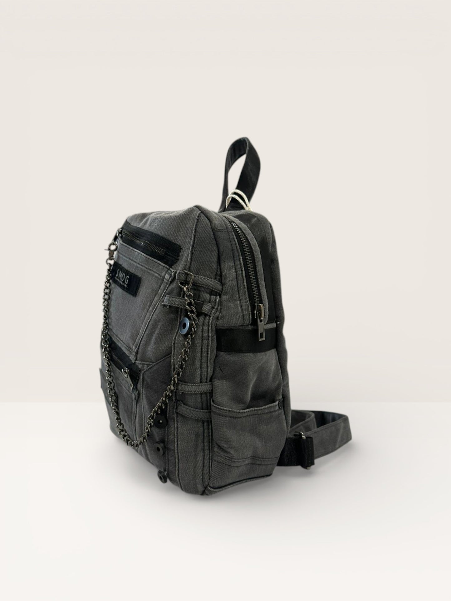 Denim Unikatni Ruksak „Urban Chain“ – Ručni Rad