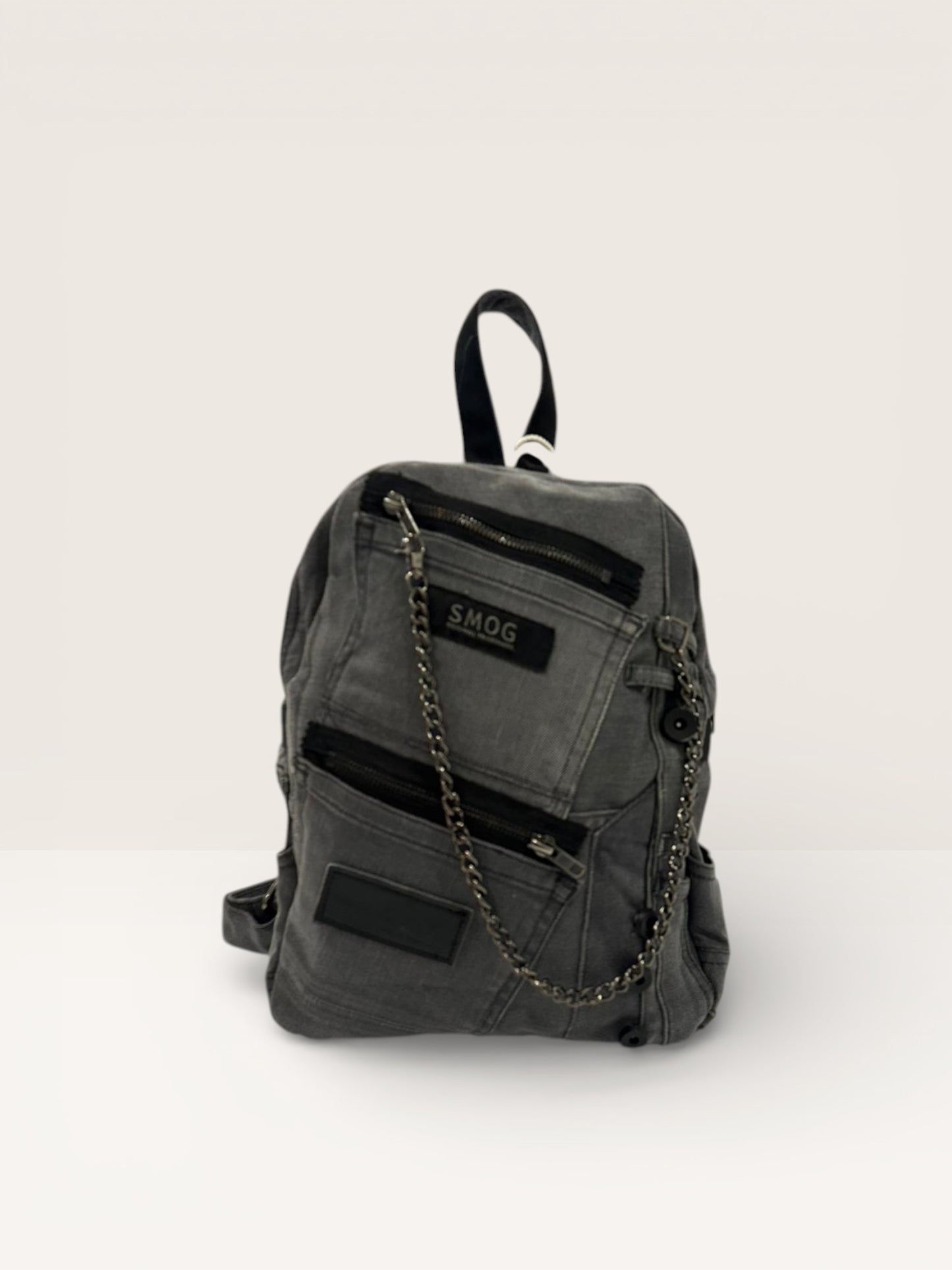 Denim Unikatni Ruksak „Urban Chain“ – Ručni Rad
