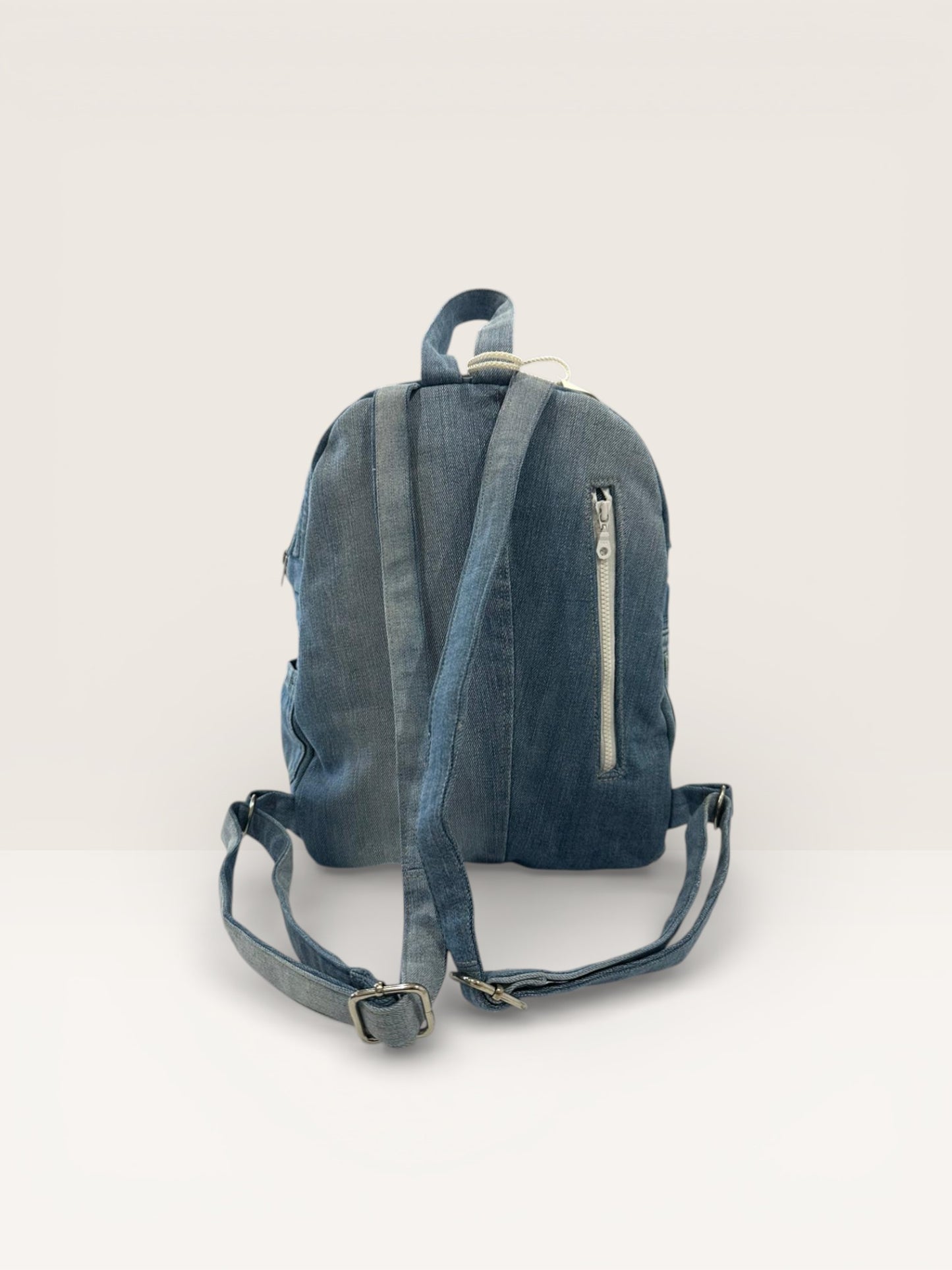 Denim Ruksak „Heritage Floral“ – Ručni Rad