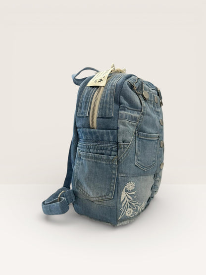 Denim Ruksak „Heritage Floral“ – Ručni Rad