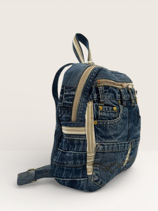 Denim Ruksak „Vintage Pocket“ – Ručni Rad