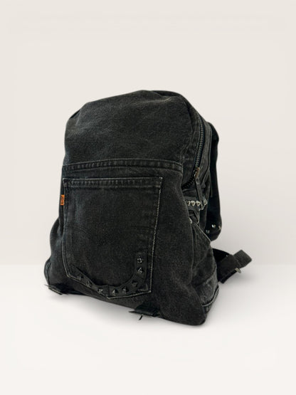 Denim Ruksak „Urban Rebel“ – Ručni Rad