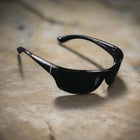 GLOSS BLACK